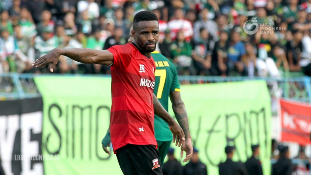 Greg Nwokolo Shopee Liga 1 2020