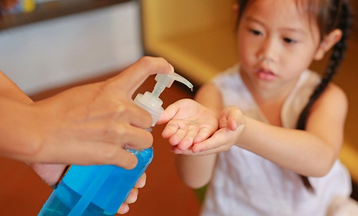Hand sanitizer aman untuk anak